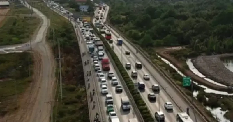 TP.HCM khẩn trương ứng phó việc hai trạm xăng trên cao tốc Long Thành - Dầu Giây tạm dừng bán