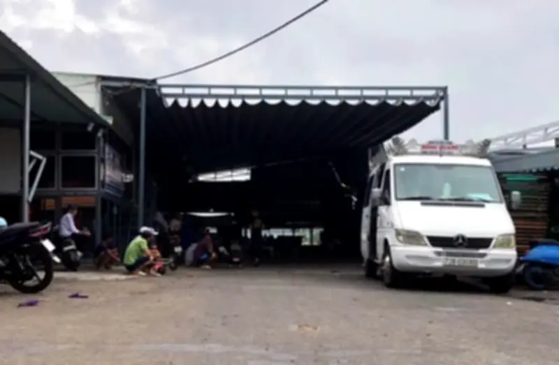 TP.HCM: Nổ bình nén khí tại cơ sở chế biến hải sản, một người tử vong