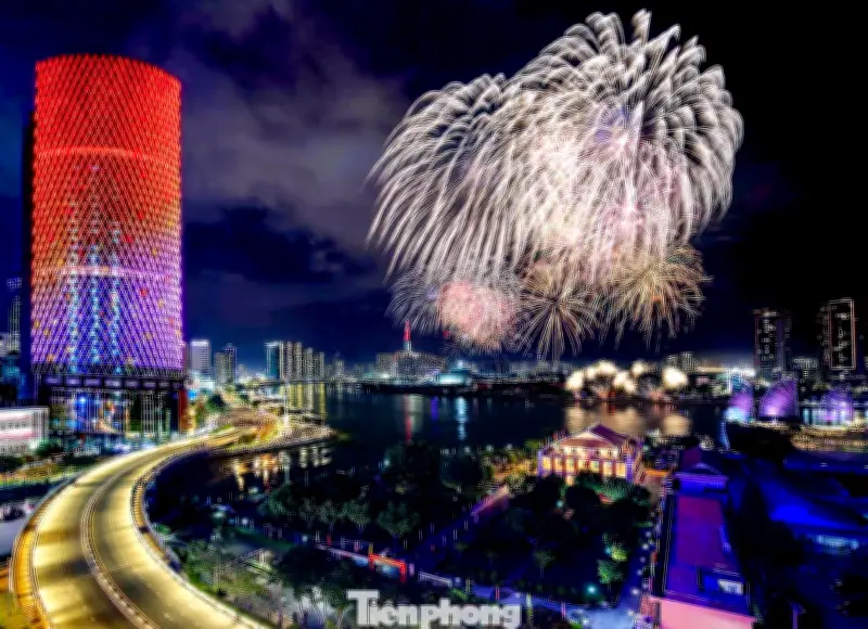 TPHCM tổ chức bắn pháo hoa tại 17 điểm chào đón Tết Bính Ngọ 2026