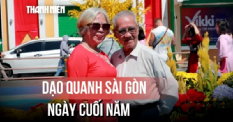 TP.HCM trước đêm Giao thừa: Người dân gửi lời chào năm Bính Ngọ