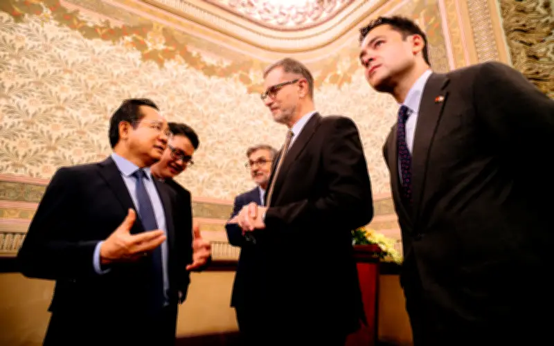 TP.HCM và Pháp tăng cường hợp tác dịch vụ tài chính và dự án metro