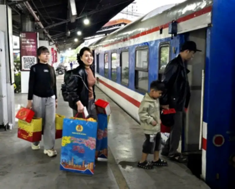 Công đoàn triển khai loạt hoạt động chăm lo Tết Bính Ngọ 2026 cho người lao động