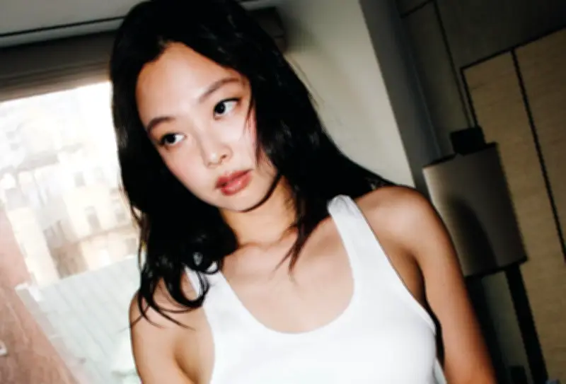 Tranh cãi bùng nổ khi Jennie vắng mặt trong bảng xếp hạng album bán chạy thế giới 2025