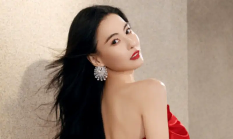 Trương Bá Chi Cho Nhân Viên Nghỉ Tết Một Tháng, Nhận Đủ Lương