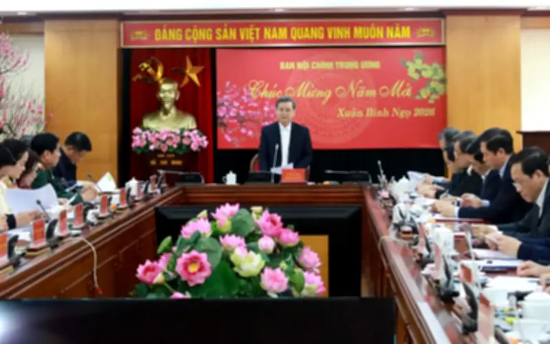 Trưởng Ban Nội chính Lê Minh Trí chủ trì họp về nghị quyết phòng chống tham nhũng mới