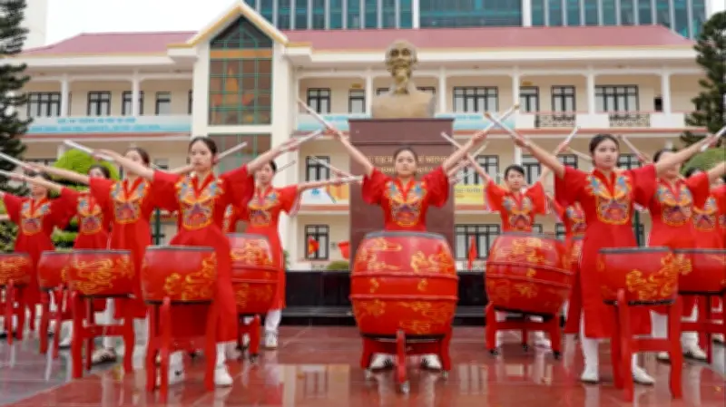 Trống hội Hào khí non sông rộn rã chào mừng Đại hội Đảng và Tết Bính Ngọ 2026