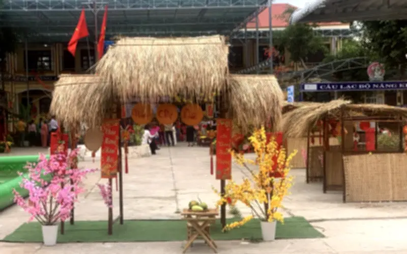 Trường Tiểu Học Long Thắng 1 Tổ Chức Chợ Xuân: Học Sinh Không Còn Phải Đóng Tiền