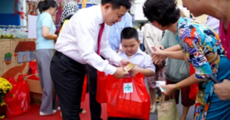 Trường Tiểu Học Thuận Kiều Trao Học Bổng 122 Triệu Đồng Trong Ngày Hội Xuân