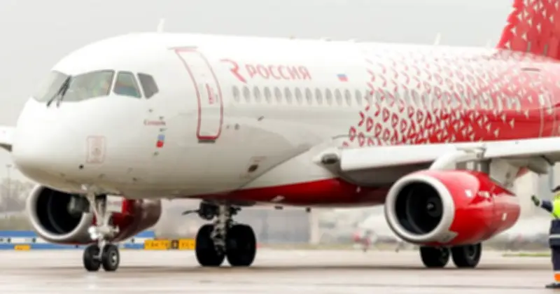 Trung Quốc hỗ trợ Cuba, Nga sơ tán du khách giữa khủng hoảng nhiên liệu