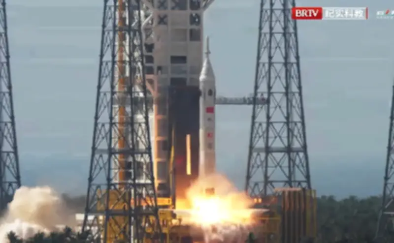 Trung Quốc Thử Nghiệm Thành Công Tàu Vũ Trụ Mộng Châu Và Tên Lửa Trường Chinh-10