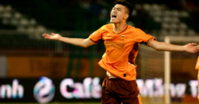 Trung vệ 'khổng lồ' Đinh Quang Kiệt và thủ môn Cao Văn Bình: Cặp bài trùng của U.21 Việt Nam tại ASIAD 20