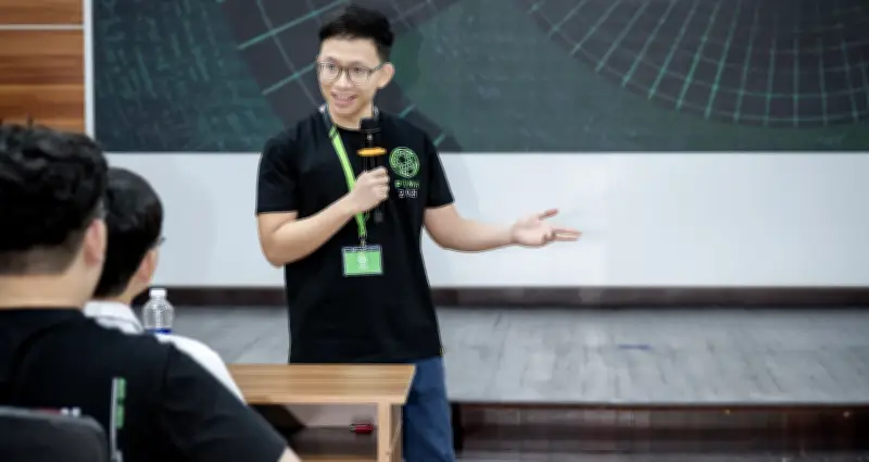 TS Trung khuyên nghiên cứu sinh Việt: Hãy tìm nơi mình có thể cống hiến nhiều nhất