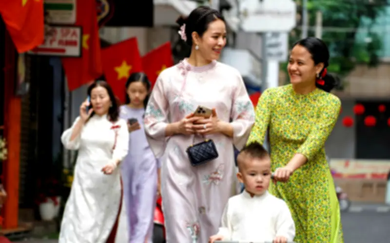 Tết Bính Ngọ 2026: An toàn giao thông tăng, văn hóa ứng xử đẹp lên