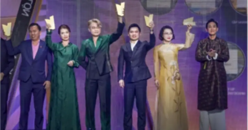 T&T Group Vinh Danh Tại WeChoice Awards 2025: Động Lực Vươn Ra Biển Lớn Với Năng Lượng Xanh