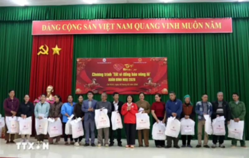 Tết ấm nơi vùng biển xứ Lạng: Không để ai bị bỏ lại phía sau