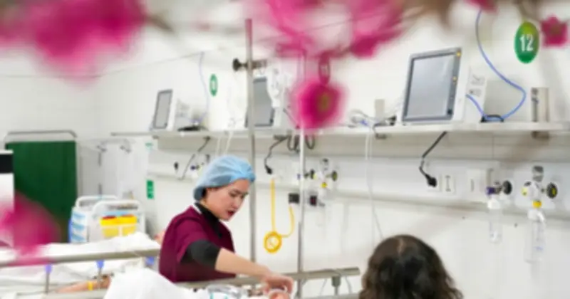 Tết tại Bệnh viện Việt Đức: Áp lực cấp cứu và niềm vui cứu sống bệnh nhân
