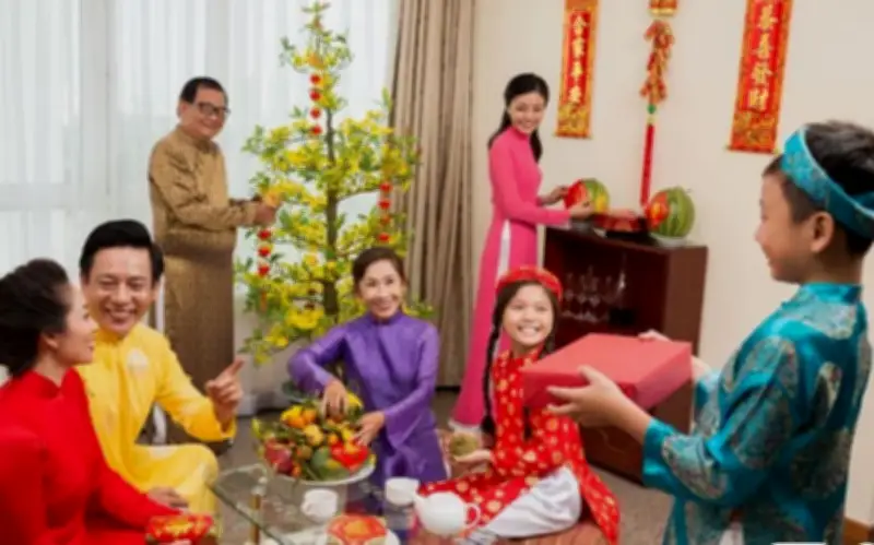 Tết Việt: Ý nghĩa sâu sắc đằng sau câu 'mồng một Tết cha, mồng hai Tết mẹ, mồng ba Tết thầy'