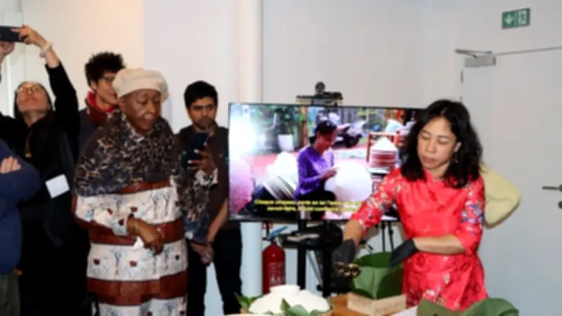 Tết Việt rộn ràng tại Brussels: Hương vị, âm nhạc và cầu nối văn hóa