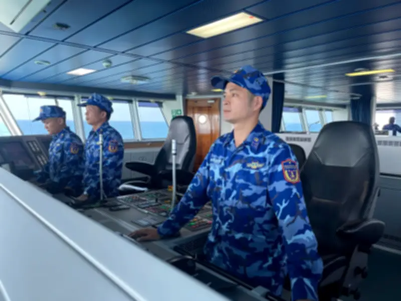 Tàu Cảnh sát biển 8005 rời bến đón Tết muộn, giữ bình yên vùng biển Tây Nam