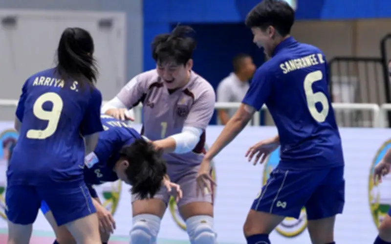Tuyển Futsal Nữ Việt Nam Khởi Đầu Tốt Nhưng Thua Ngược Thái Lan Ở Bán Kết