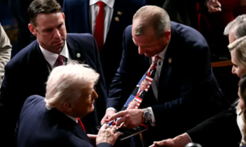 Tuyên Ngôn Thời Trang Tại Thông Điệp Liên Bang: Trang Phục Thay Lời Muốn Nói