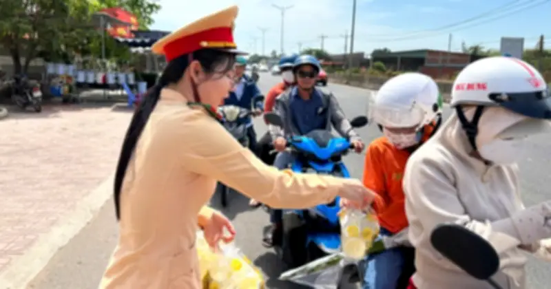 Tây Ninh triển khai phân luồng giao thông và phát nước miễn phí tại Hội Xuân núi Bà Đen 2026