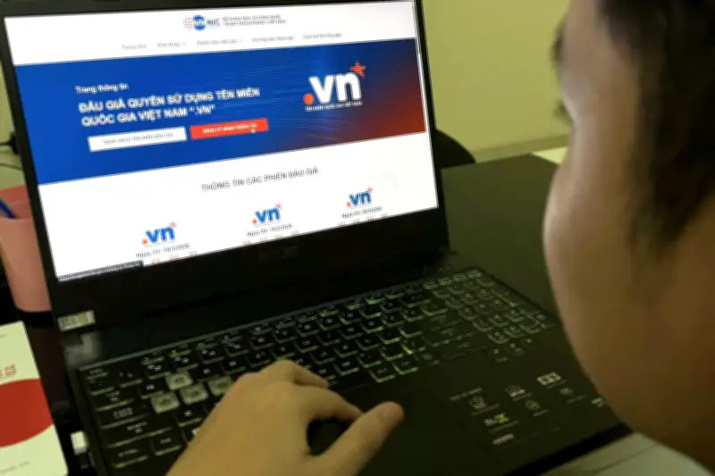 Đấu giá 50 tên miền .vn hai ký tự quý giá vào tháng 3/2026
