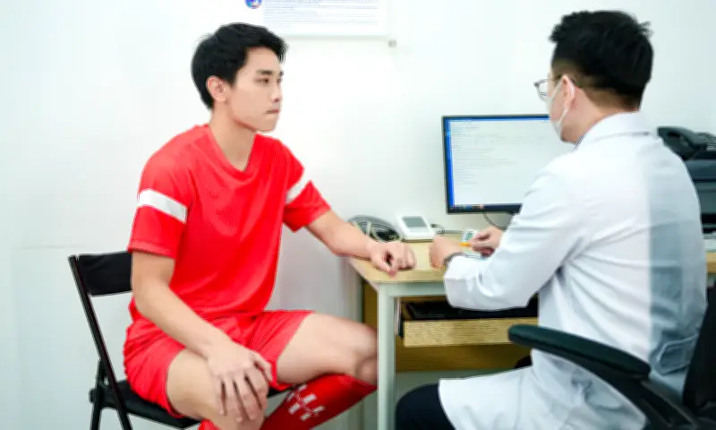 Ba cầu thủ U23 Việt Nam đồng hành cùng Long Châu trong chiến dịch tiêm ngừa HPV