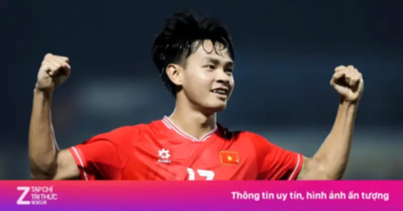 Tiền đạo U23 Việt Nam Bùi Vĩ Hào đón tin vui vợ mang bầu sau hơn 2 năm kết hôn