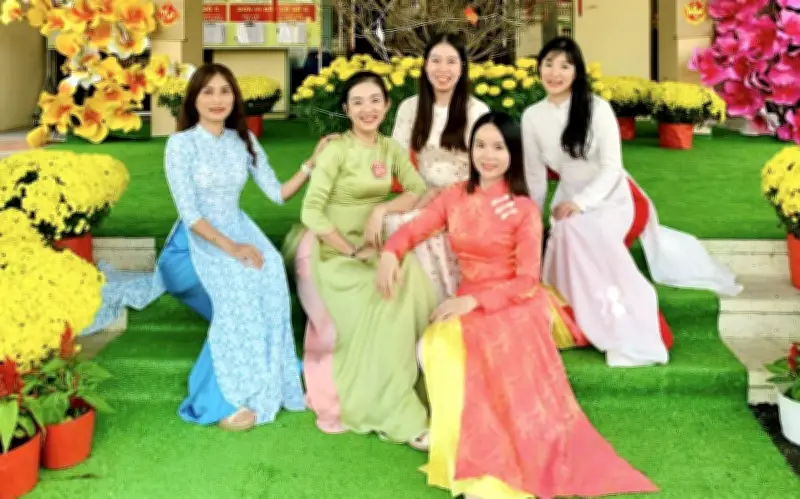 UBND phường Mỹ Xuyên trang trí tiểu cảnh Tết, mở cửa đón dân chụp ảnh lưu niệm