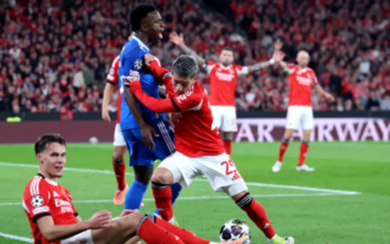 UEFA điều tra cáo buộc phân biệt chủng tộc, FIFA thảo luận 'Luật Prestianni'