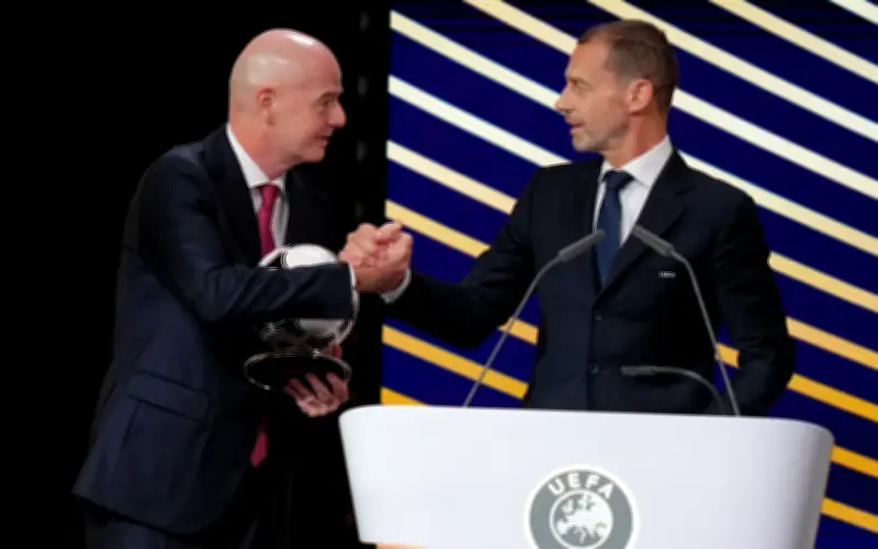 UEFA và FIFA bất đồng về việc đưa bóng đá Nga trở lại đấu trường quốc tế