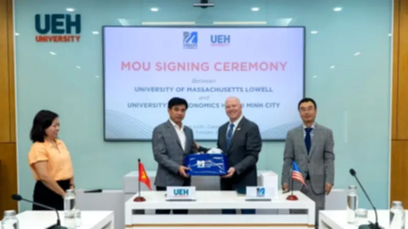 UEH và Đại học Massachusetts Lowell ký kết MOU, mở rộng hợp tác học thuật quốc tế