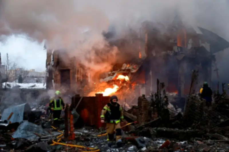 Ukraine báo cáo thiệt hại nặng sau cuộc tấn công hỏa lực lớn của Nga