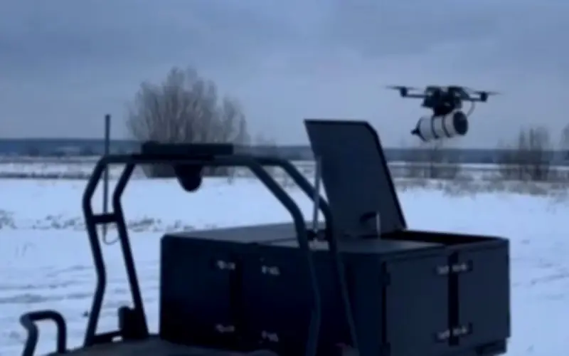 Ukraine Giới Thiệu Mô-đun Phóng UAV Cảm Tử Cho Xe Không Người Lái Ratel H