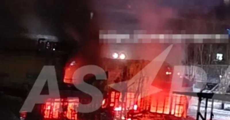 Ukraine tấn công nhà máy quân sự và cơ sở lọc dầu Nga bằng UAV