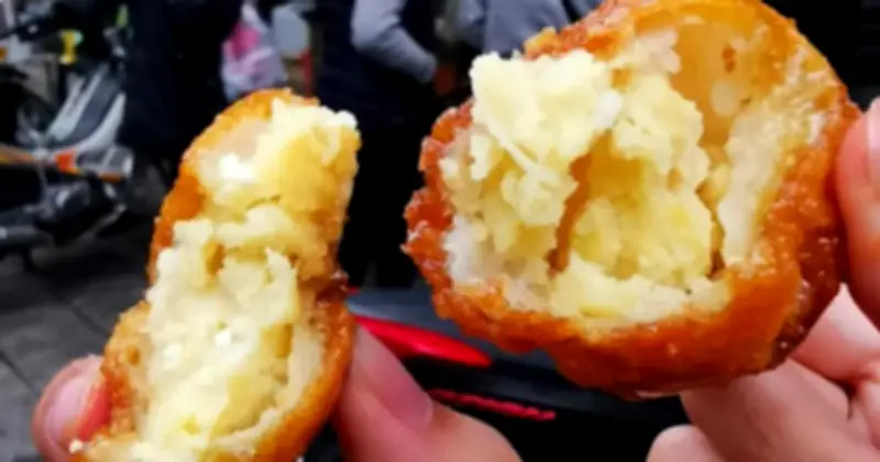 Ung thư vú trẻ hóa: 5 thực phẩm cần hạn chế và 5 món nên tăng cường để phòng bệnh