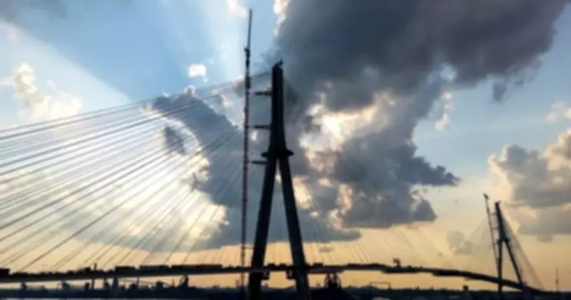 Căng Thẳng Mỹ - Canada Bùng Lên Quanh Cây Cầu 4,7 Tỷ USD Trên Biên Giới