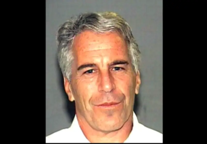 Vụ bê bối Epstein: Anh điều tra cáo buộc Epstein buôn bán phụ nữ qua các sân bay