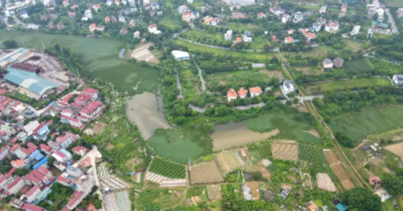 Vợ chồng Hà Nội trả gấp đôi tiền cọc đất vì thương người bán khó khăn