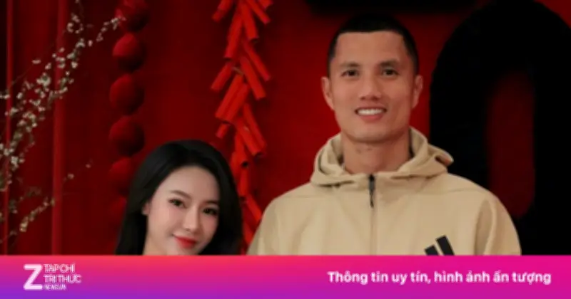 Vợ chồng thủ môn Đình Triệu đón 'chiến mã' trong năm Bính Ngọ 2026