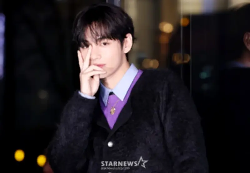 V Dẫn Đầu Bảng Khảo Sát Nam Thần Tết, Album 'Layover' Tiếp Tục Gây Sốt Toàn Cầu