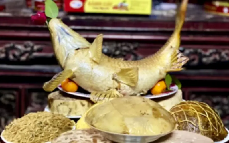 Về Hưng Yên thưởng thức cá chép nằm vọng, món ngon chế biến suốt 10 tiếng