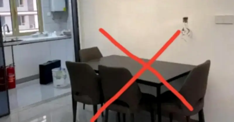 Vợ kiên quyết không đặt bàn ăn trong phòng ăn, tôi phản đối nhưng cuối cùng phải 'xin lỗi'