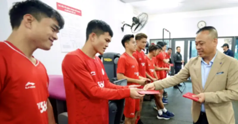 V-League hội quân sau Tết: Thể Công Viettel sớm tập luyện, các đội 'xông đất' lấy may