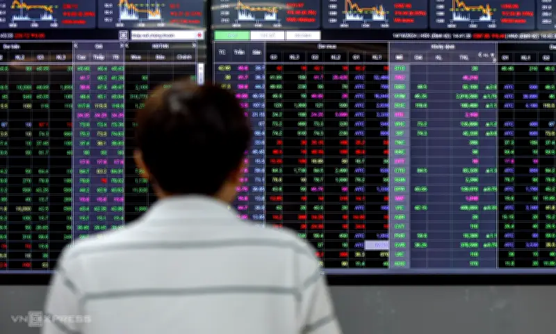 Vì sao các cổ phiếu 'bom tấn' mới lên sàn đều lao dốc? Phân tích từ chuyên gia