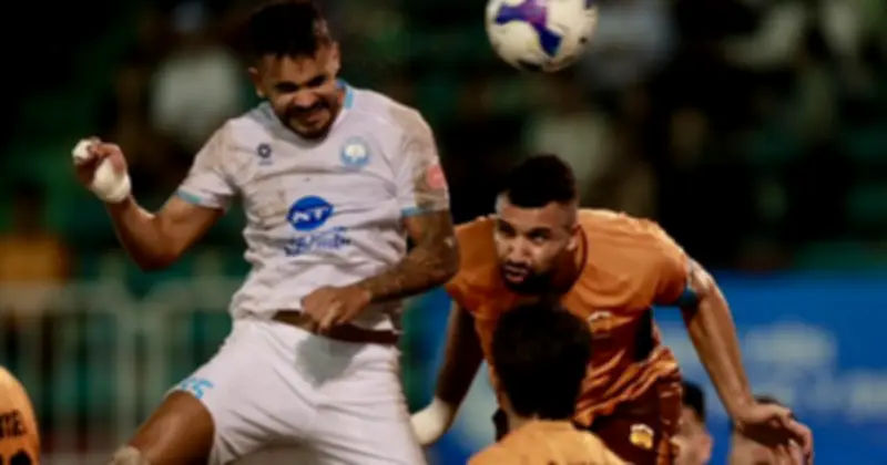 Vị trí mong manh của HAGL: Cuộc đua trụ hạng V-League căng thẳng với nhiều bất ngờ