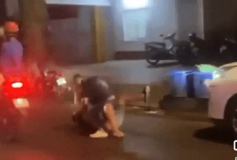 Va chạm giao thông bùng nổ thành ẩu đả, hai người đàn ông bị khởi tố tại TPHCM