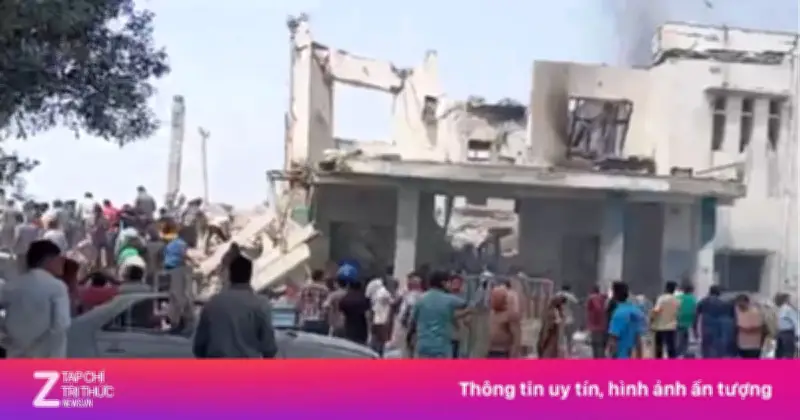 Video ghi lại cảnh tan hoang tại trường nữ sinh Iran sau vụ không kích