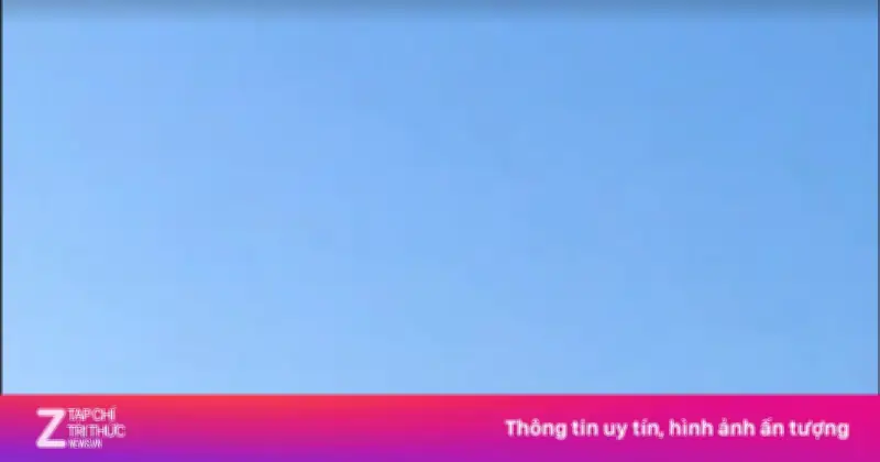 Video ghi lại khoảnh khắc tên lửa Israel bay qua Iraq để tấn công Iran